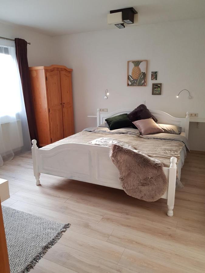 Rosenschloesschen Apartment Landkern Ngoại thất bức ảnh
