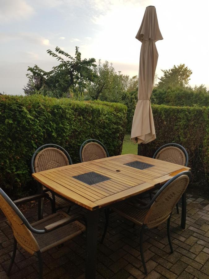 Rosenschloesschen Apartment Landkern Ngoại thất bức ảnh